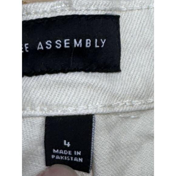 Free Assembly Women’s Denim Jeans Super High Rise Straight Size 4 Raw Hem - Picture 4 of 11